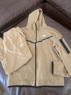 Nike Tech Camel/Tan Full-Zip Hoodie & Joggers Set with Black Trim